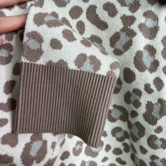 NWT DKNY tiger print sweater Size S - Picture 3 of 6